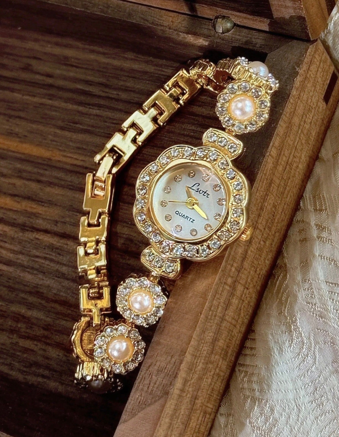 DIAMOND WATCH