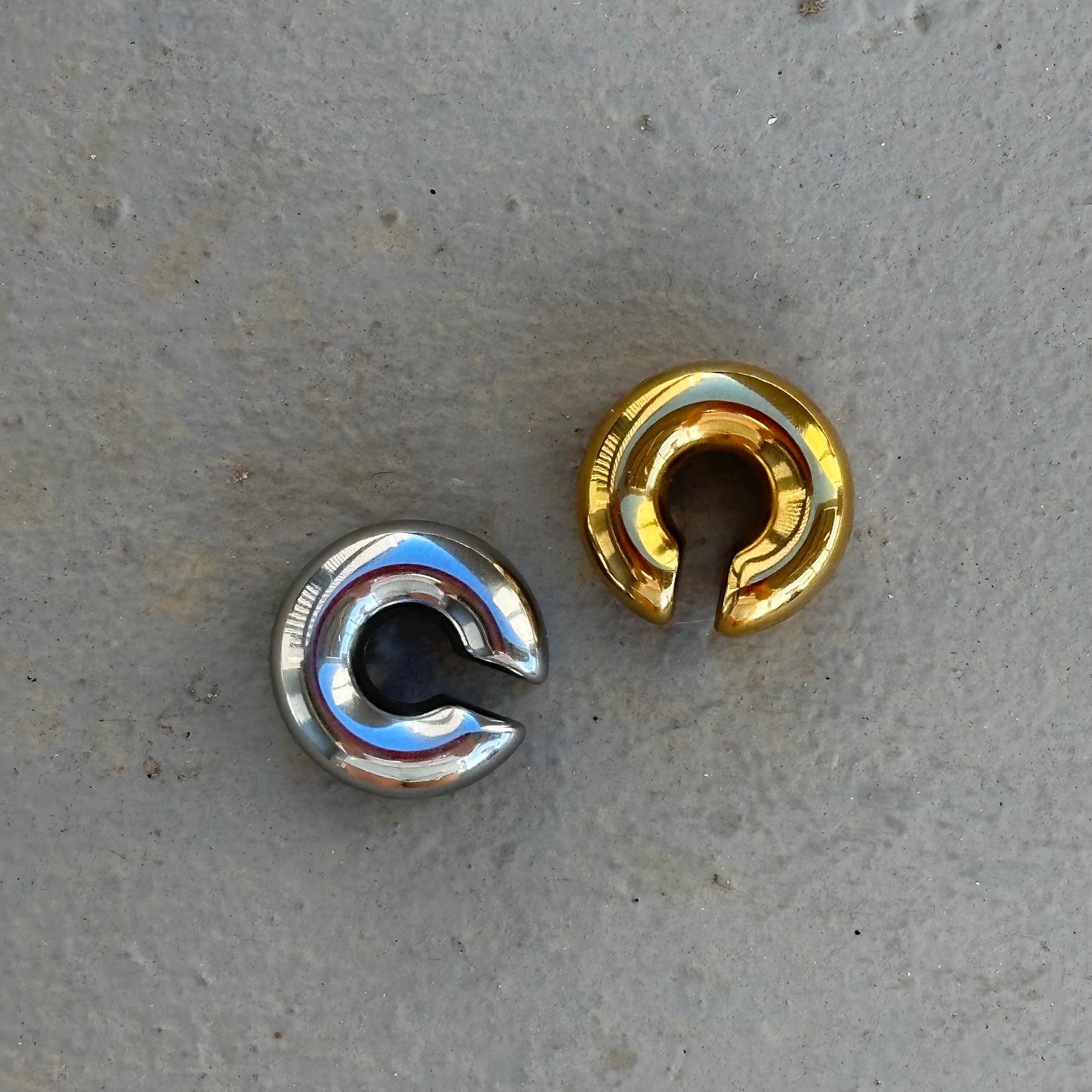 THE STATEMENT CUFFS