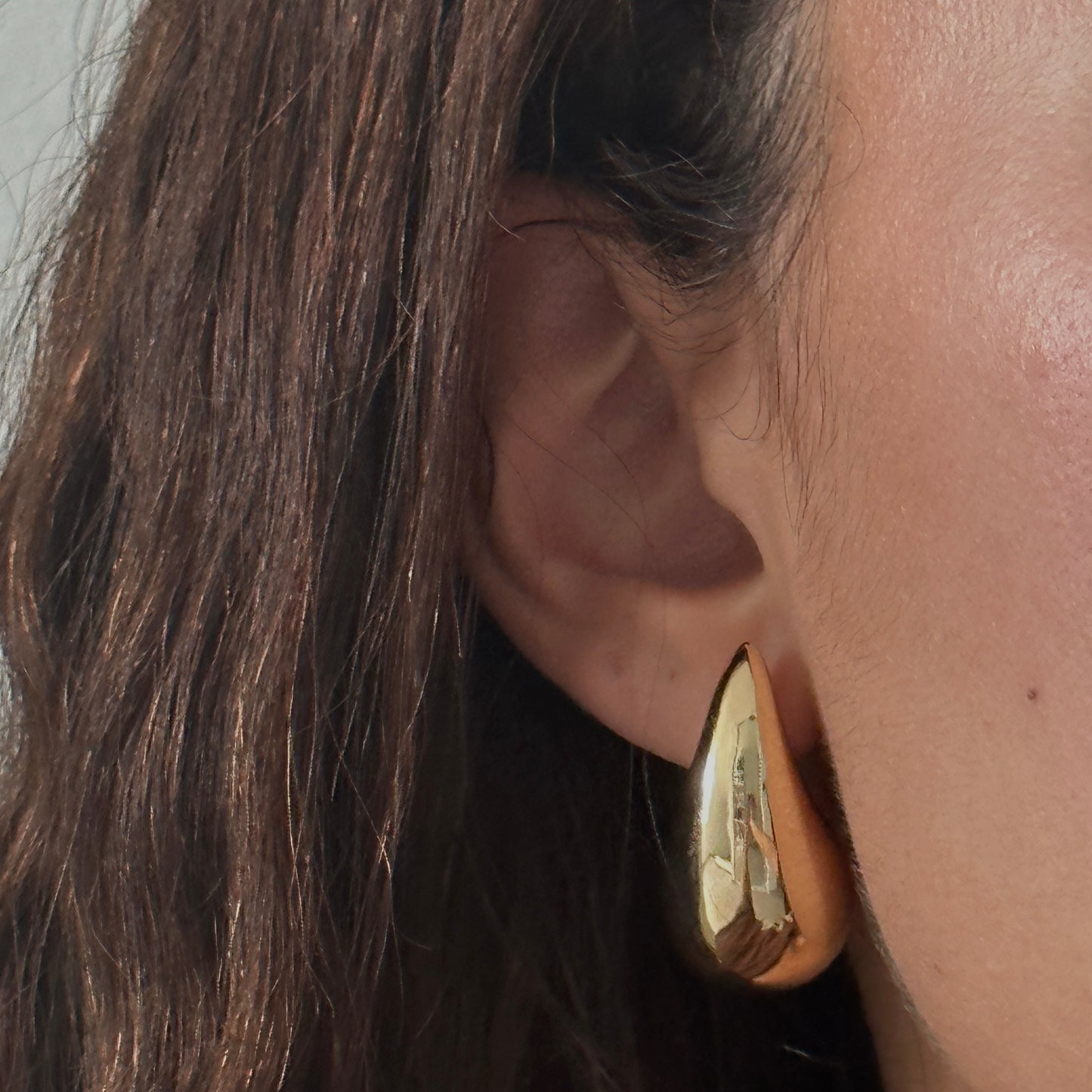 DROP STUDS