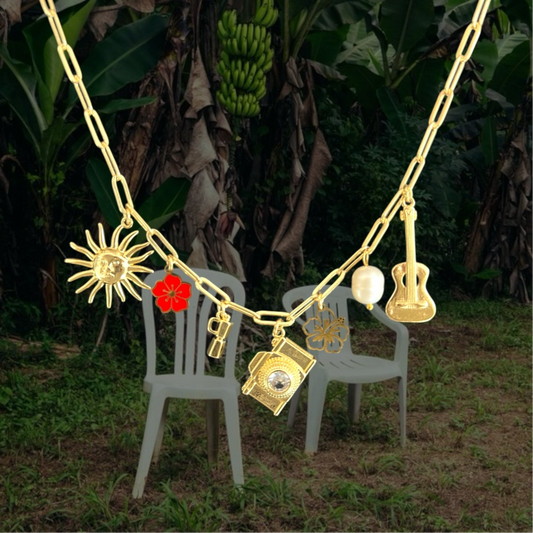 (PRE-ORDER) DE LA ISLA CHARM NECKLACE