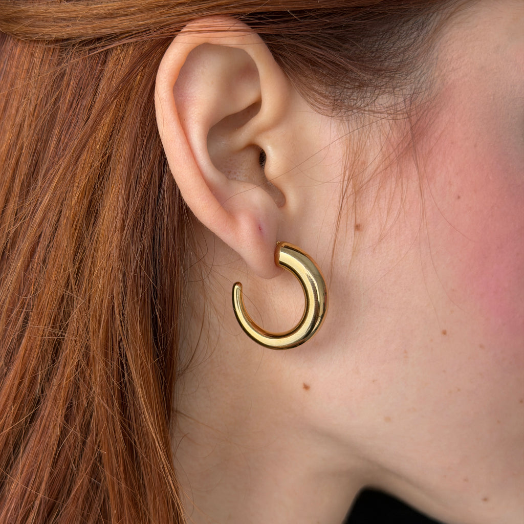 DAINTY HOOPS