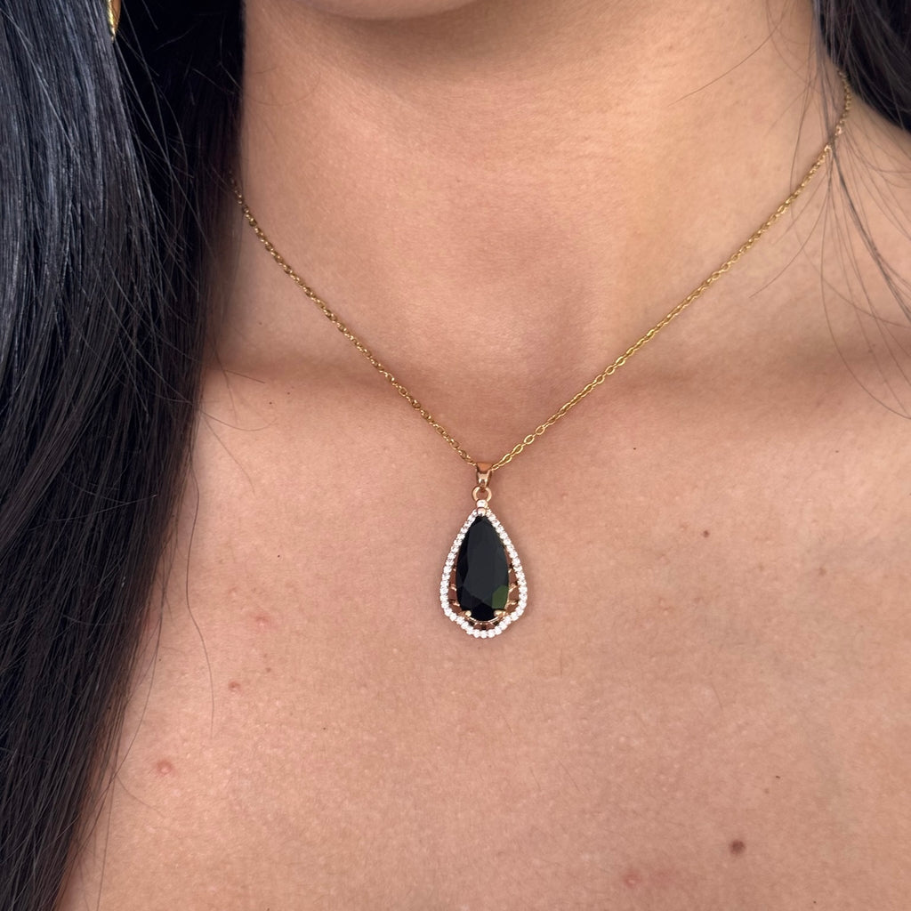 SET 1.0 - ONYX NECKLACE AND EARRINGS