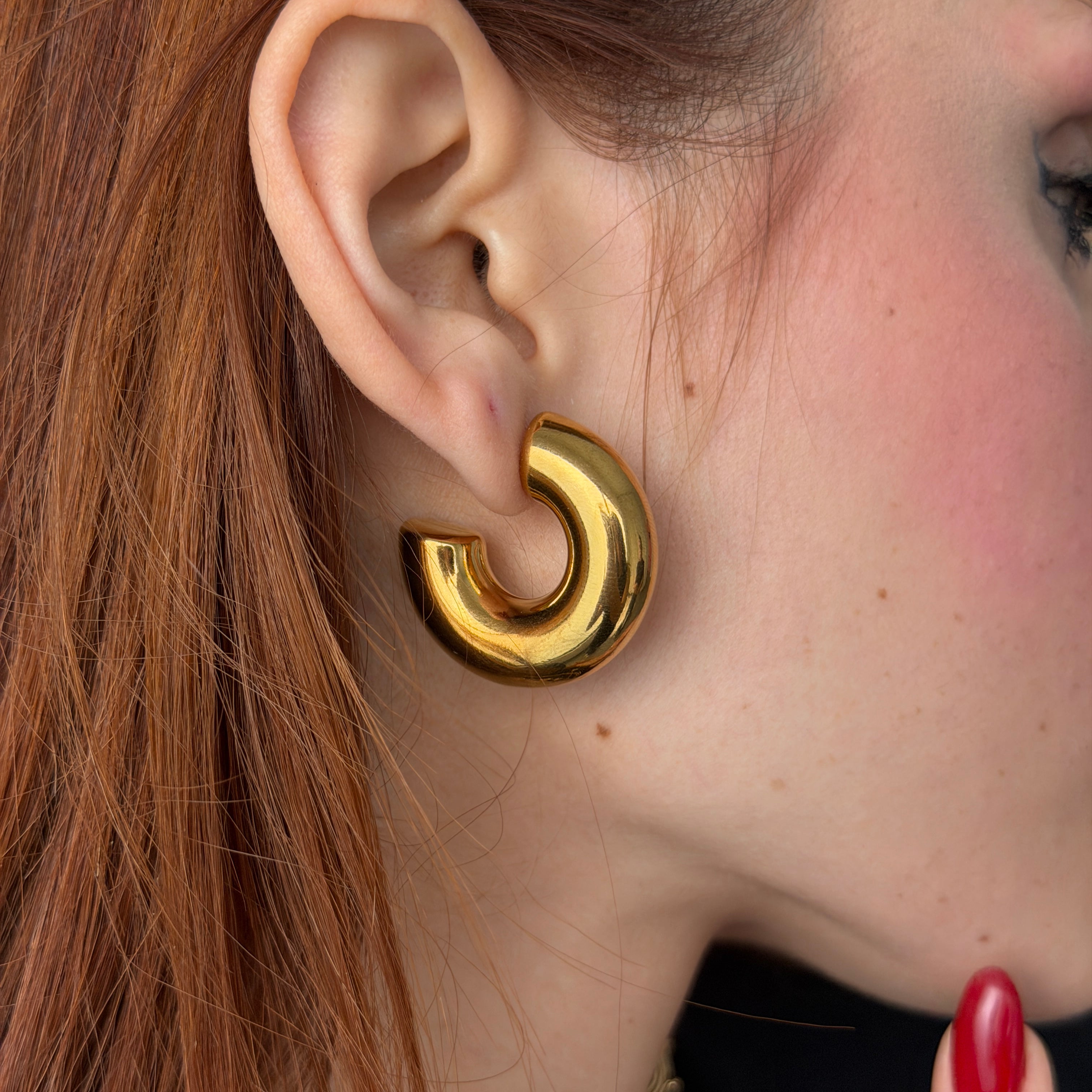 AVENUE GOLD HOOPS
