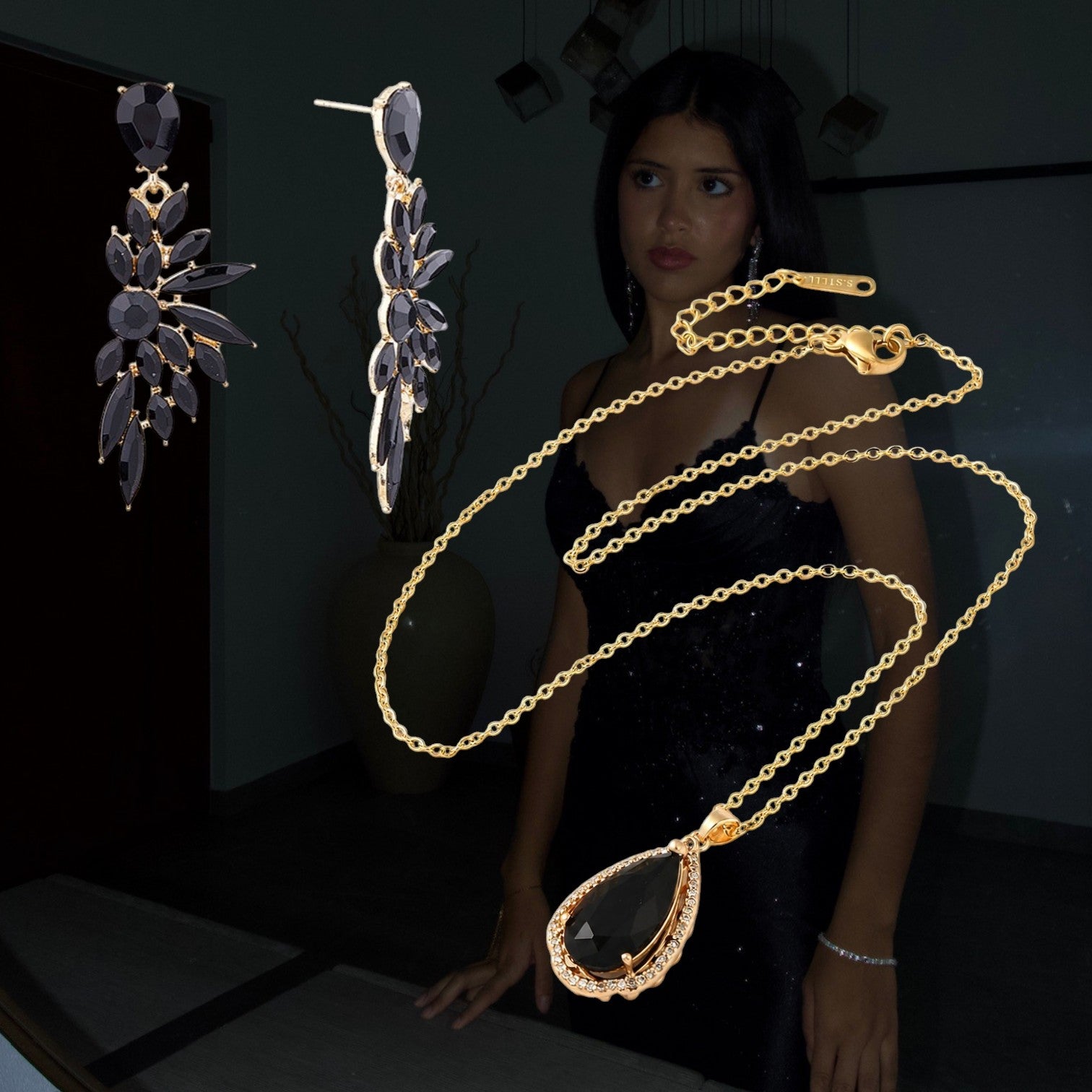 SET 1.0 - ONYX NECKLACE AND EARRINGS