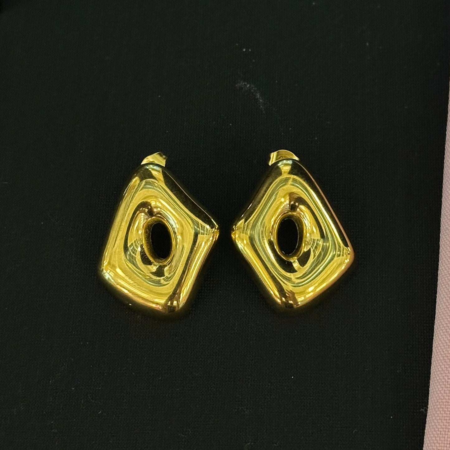 RHOMBUS EARRINGS