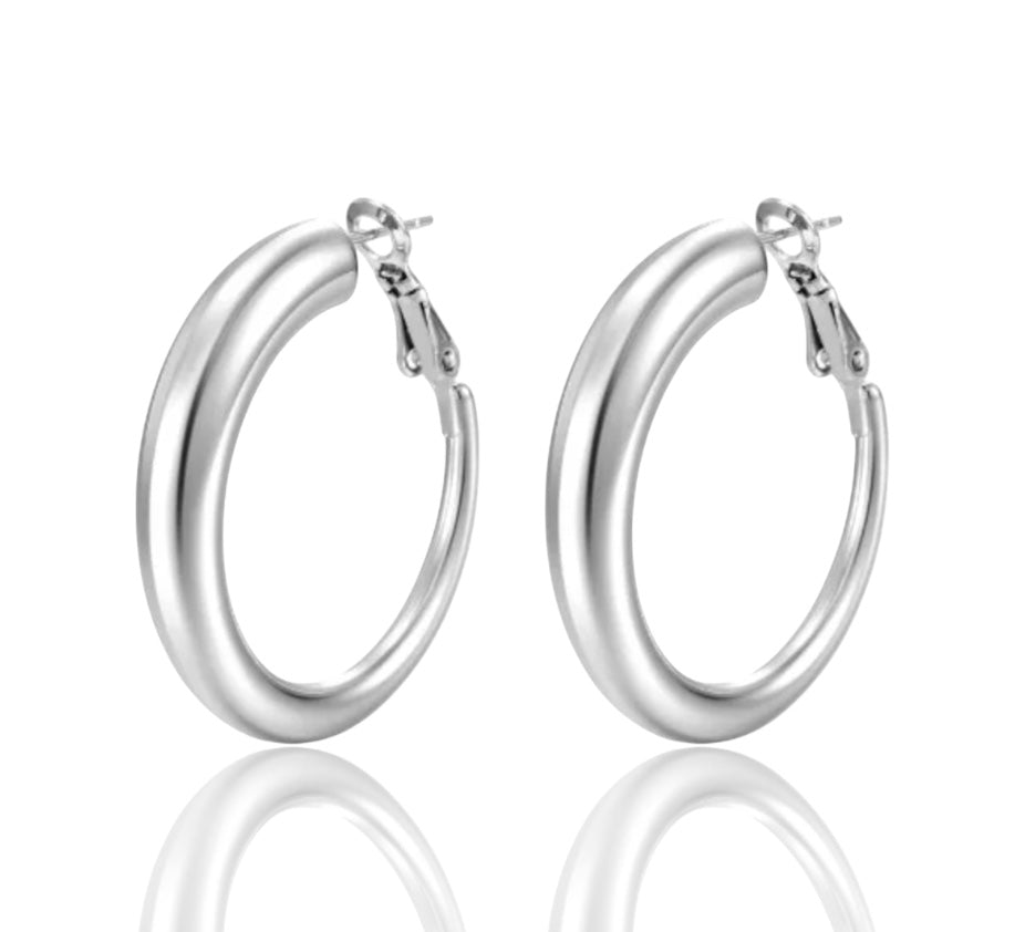 SILVER BUCKLE HOLLOW HOOPS