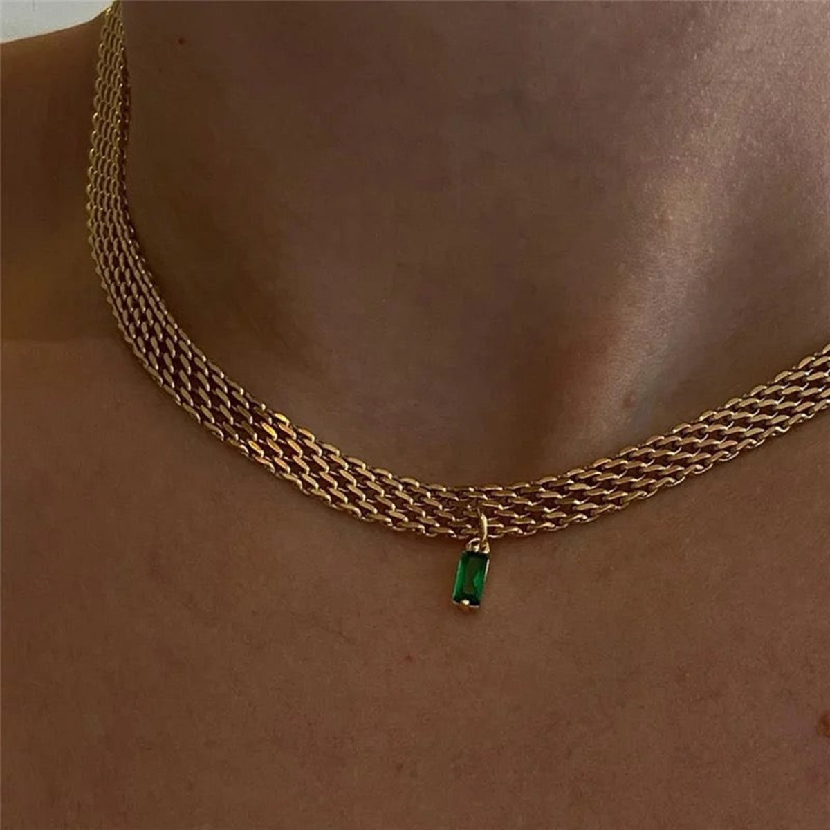 EMERALD MESH NECKLACE