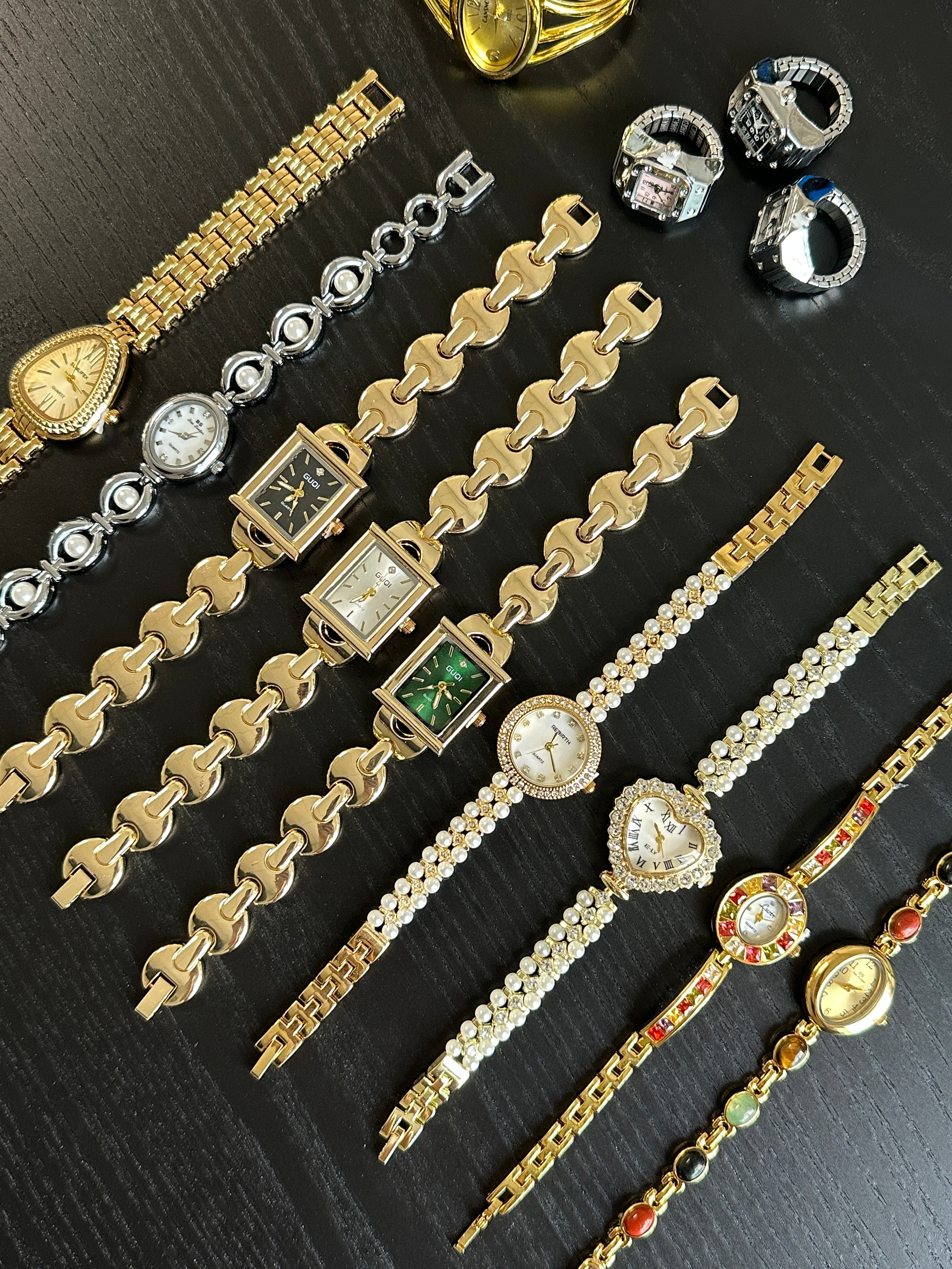 CRYSTAL VINTAGE WATCH