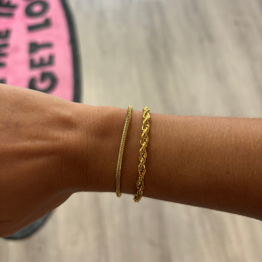 ROPE BRACELET