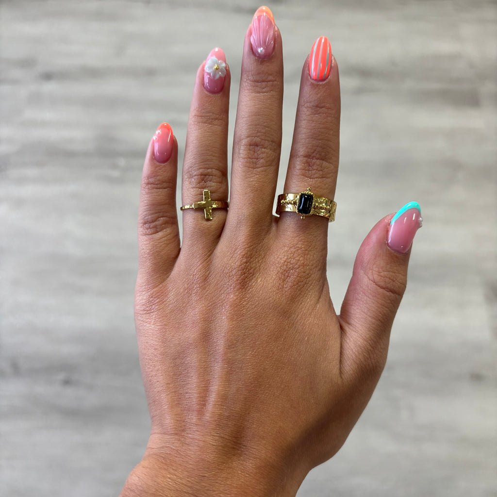 COLETTE BLACK RING