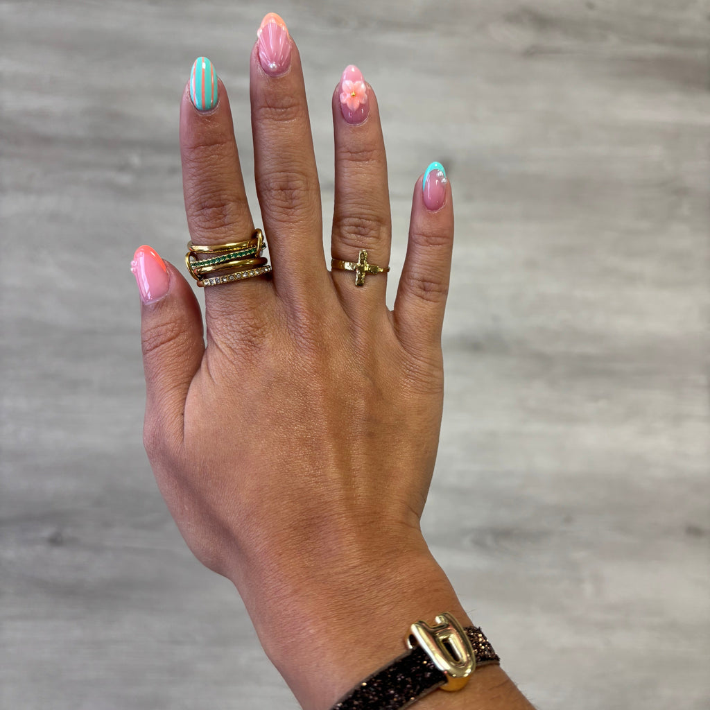 PRE-ORDER EMERALD SPINS RING