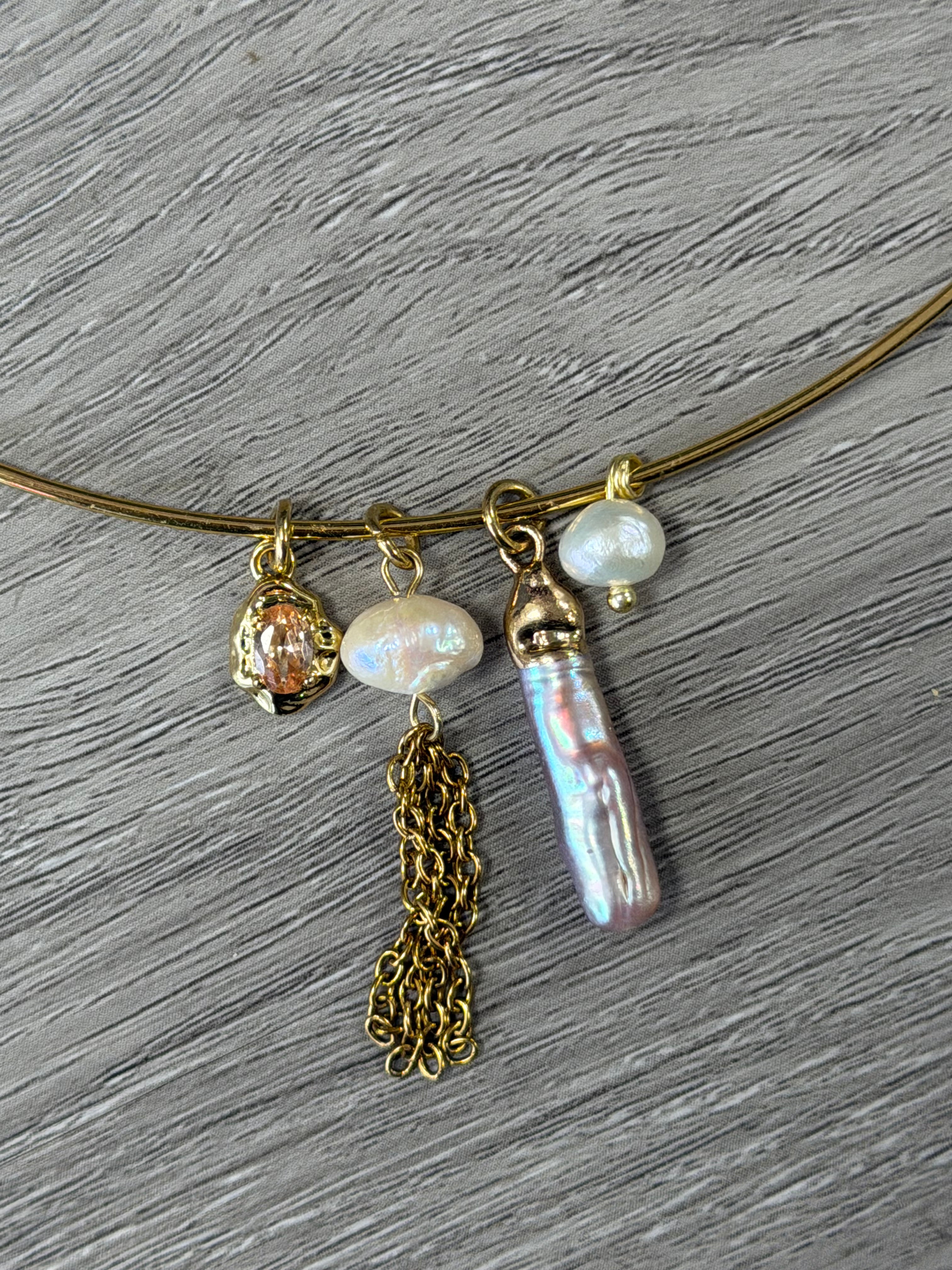 TESORO CHARM CHOCKER