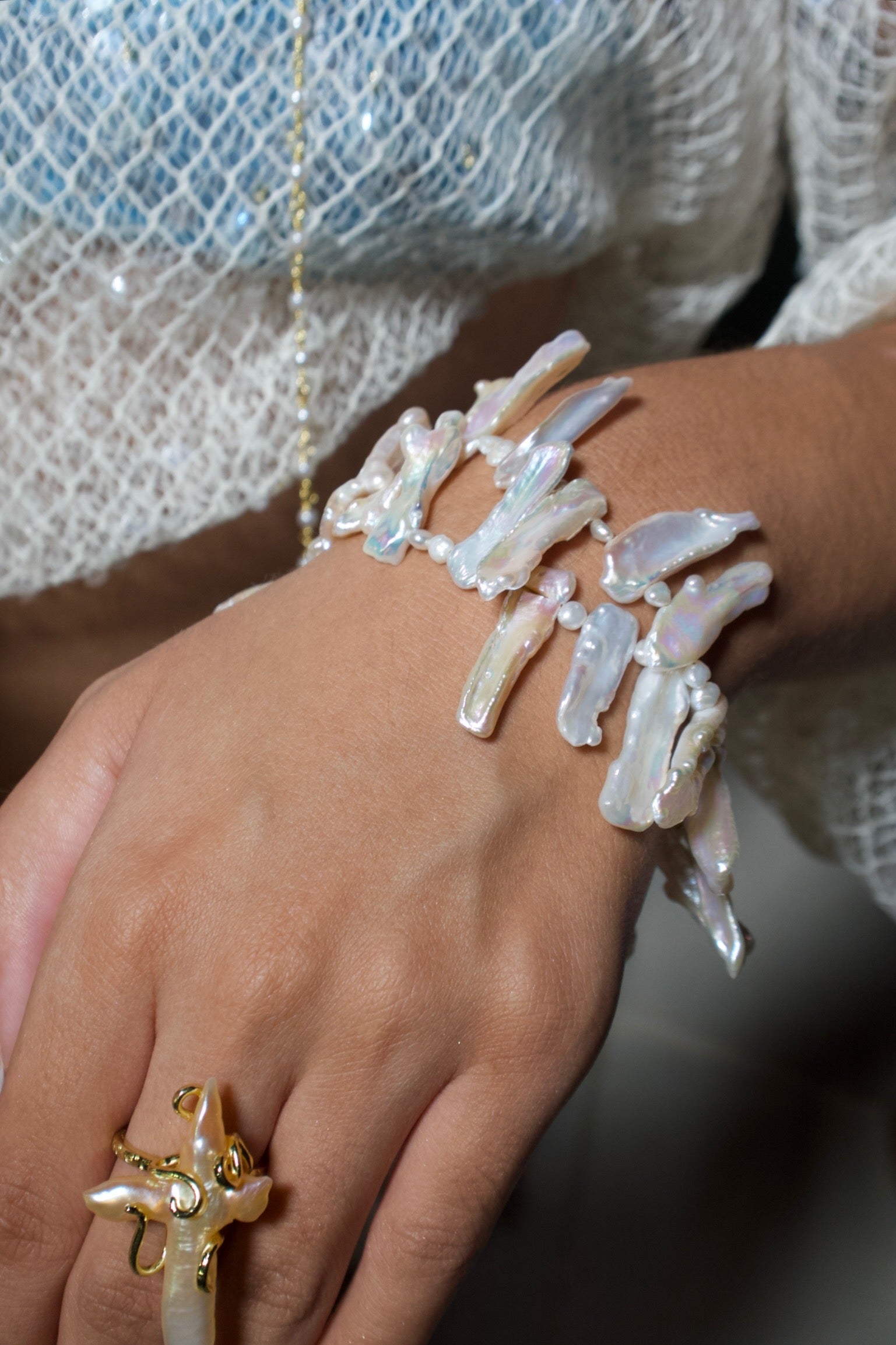 ISOLA PEARL NECKLACE