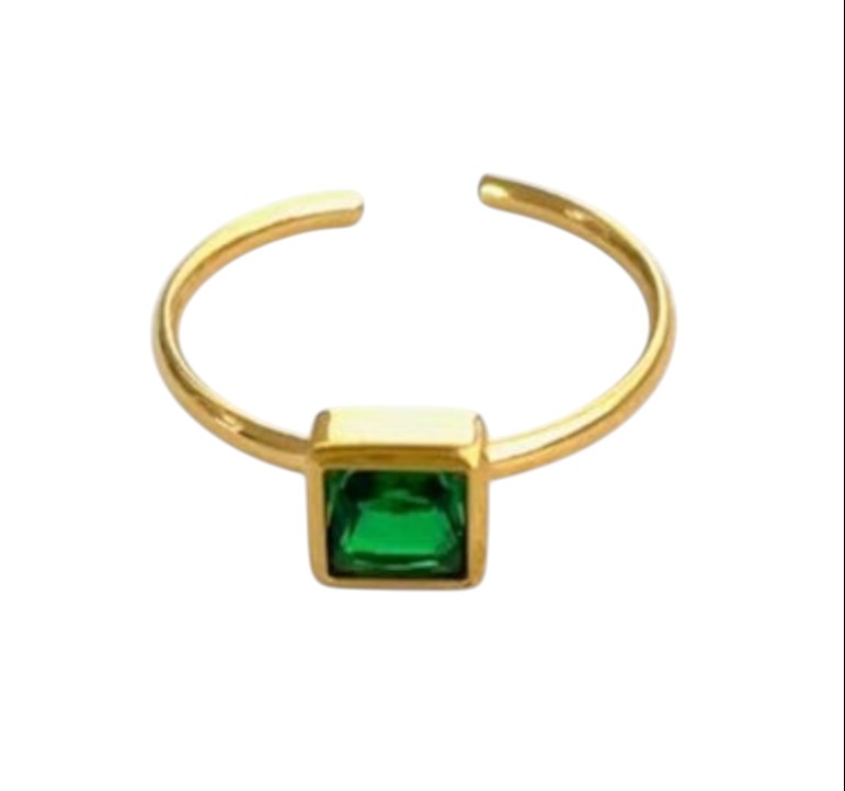 JADE SQUARE RING