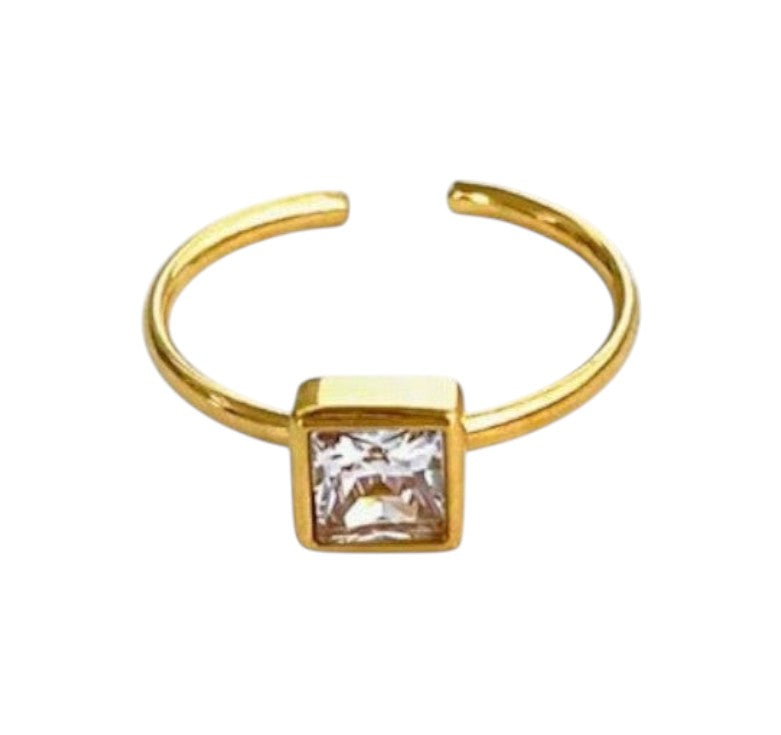 ESTELLE SQUARE RING