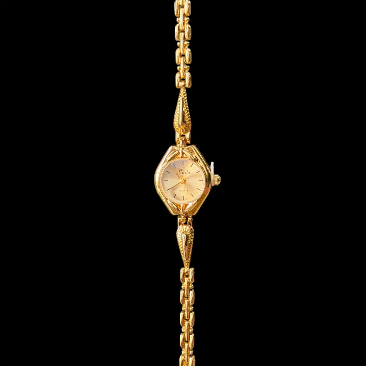 CLASSIC VINTAGE WATCH