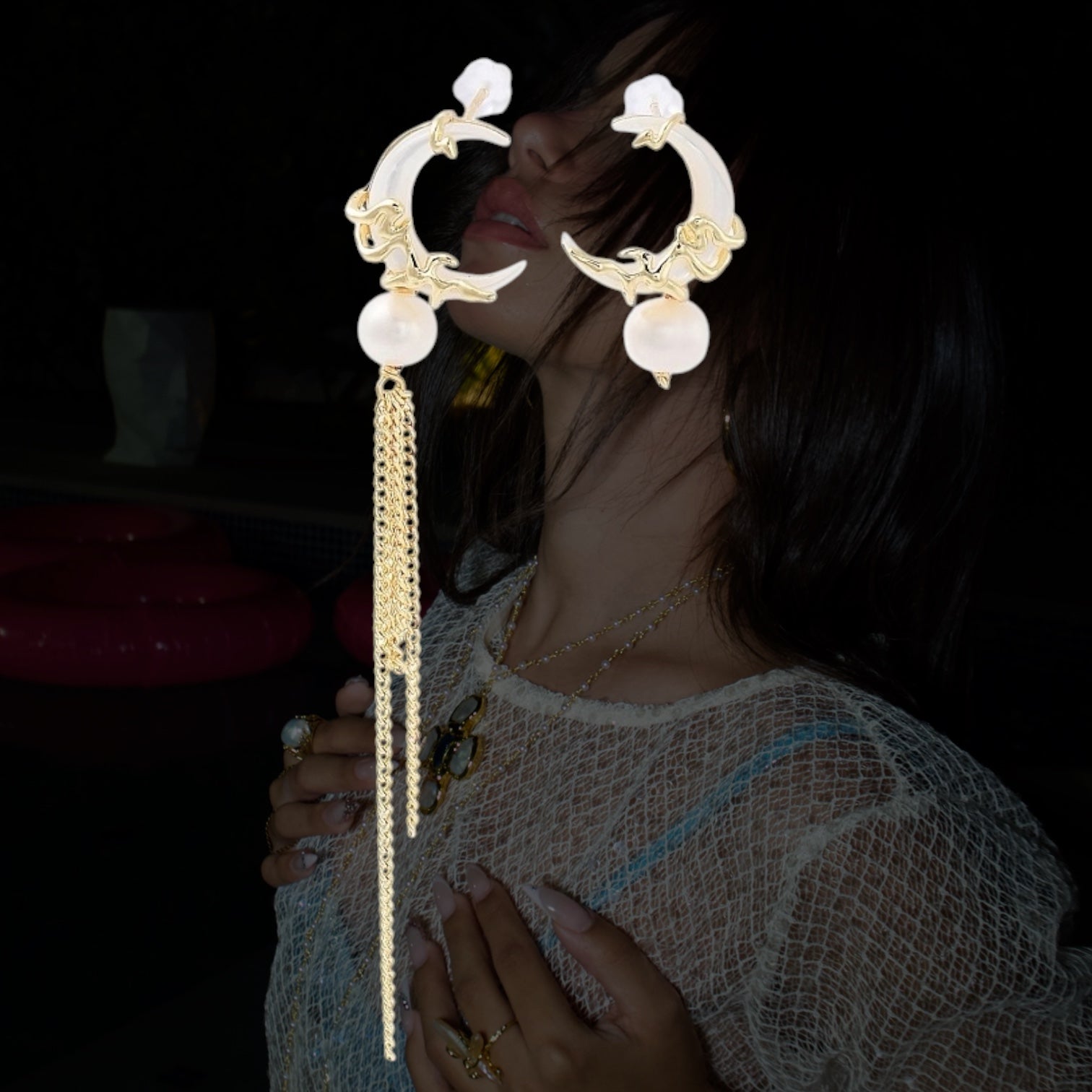 ASYMMETRICAL NERINA PEARL EARRINGS