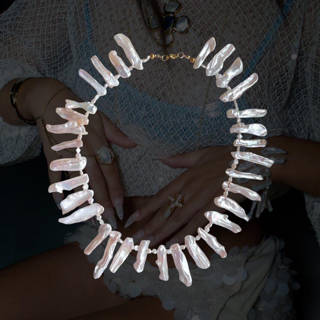 ISOLA PEARL NECKLACE